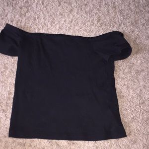 Off the shoulder crop